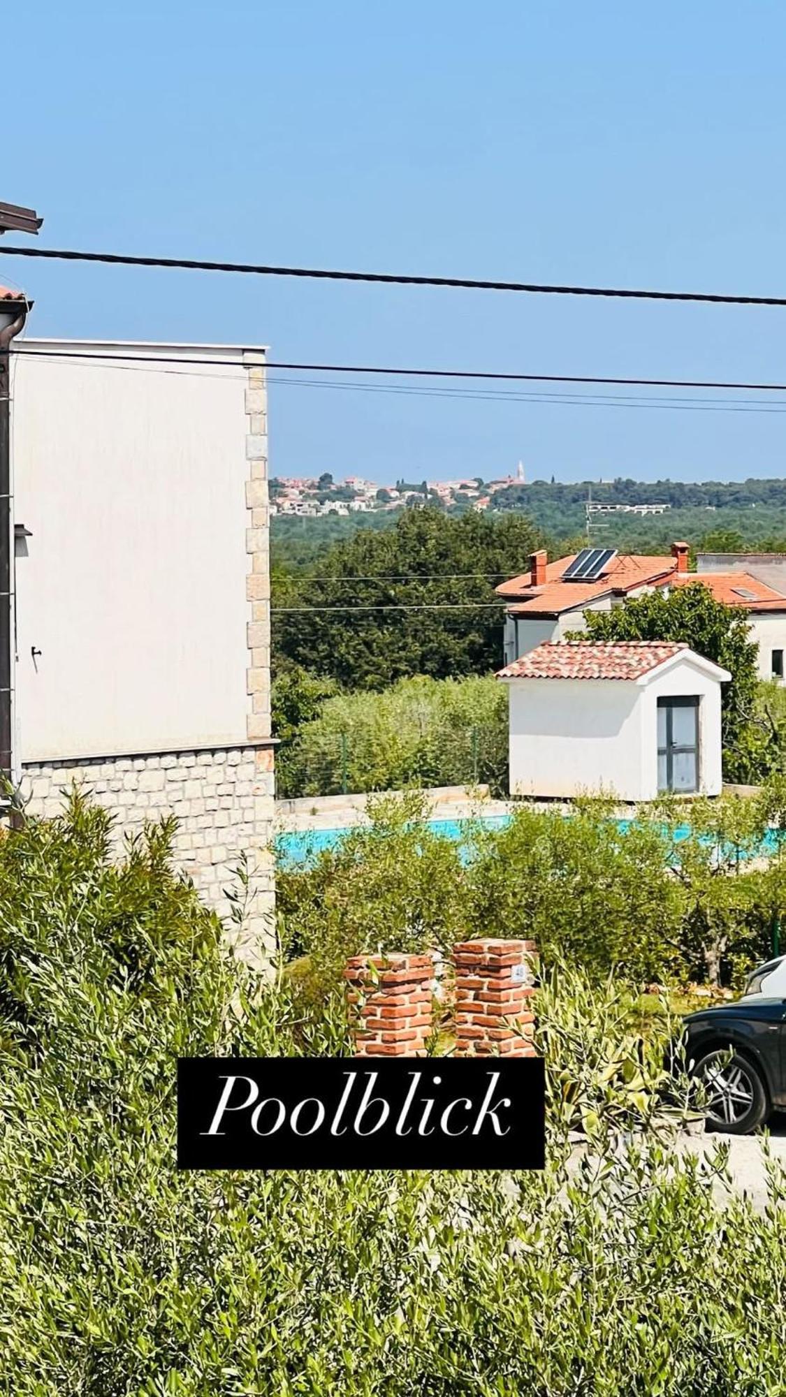 Aleks Apartmán *